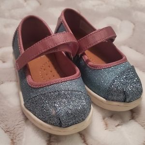 Tom's Mary Jane shoes